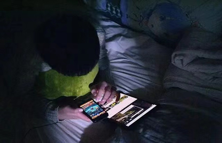 孩子沉迷游戲不寫作業怎么辦