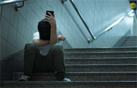 18歲孩子不聽話家長怎么辦