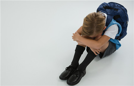 10歲女孩不肯上學怎么辦