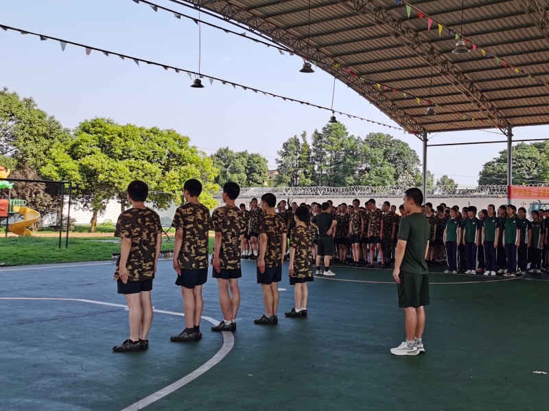 叛逆期的孩子不懂感恩怎么辦,孩子叛逆期教育學(xué)校